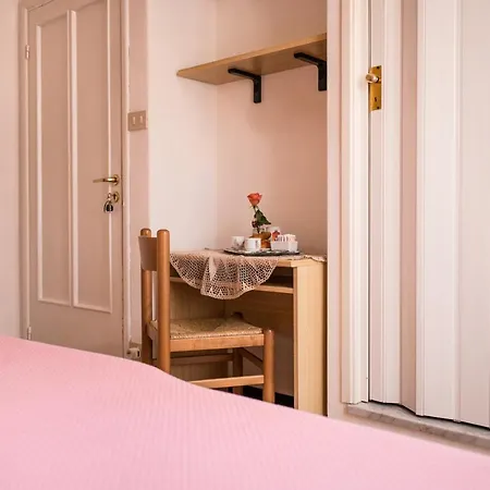 Cynthia Hotel Finale Ligure